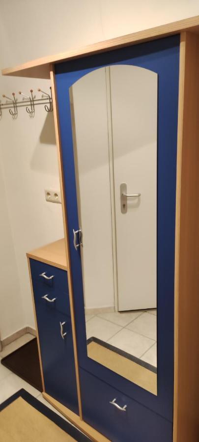 2-Room Appartment Near Westbahnhof Vienna Esterno foto