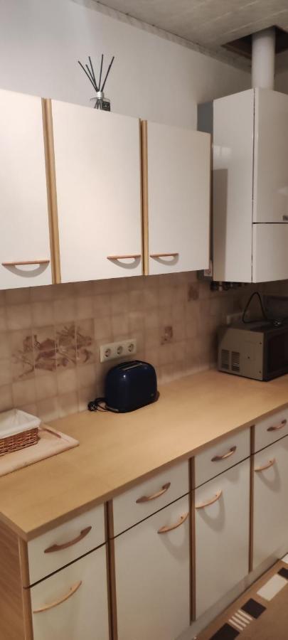 2-Room Appartment Near Westbahnhof Vienna Esterno foto
