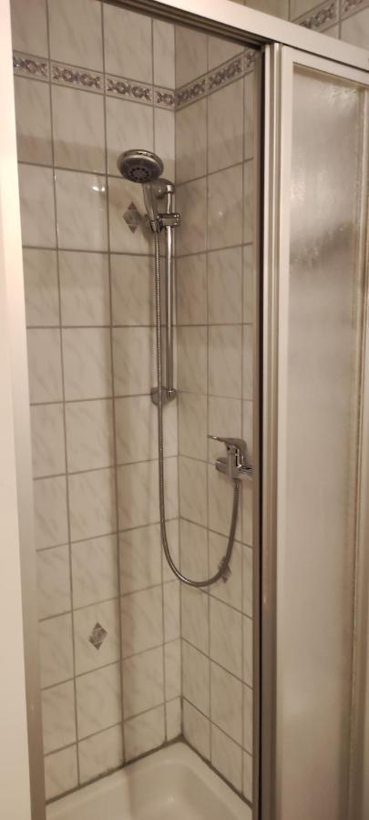 2-Room Appartment Near Westbahnhof Vienna Esterno foto